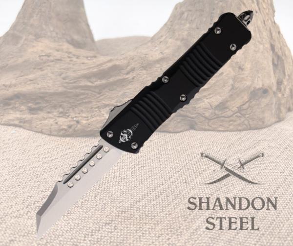 Microtech: Combat Troodon Warhound 219W-10 S *Preowned* Microtech: Combat Troodon Warhound 219W-10 S *Preowned*