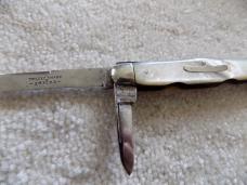 Rare Vintage Henry Barnascone & Son/Sheffield Humpback pearl knife. 1826-1894
