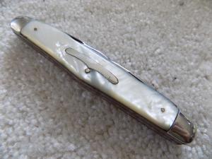 Rare Vintage Henry Barnascone & Son/Sheffield Humpback pearl knife. 1826-1894