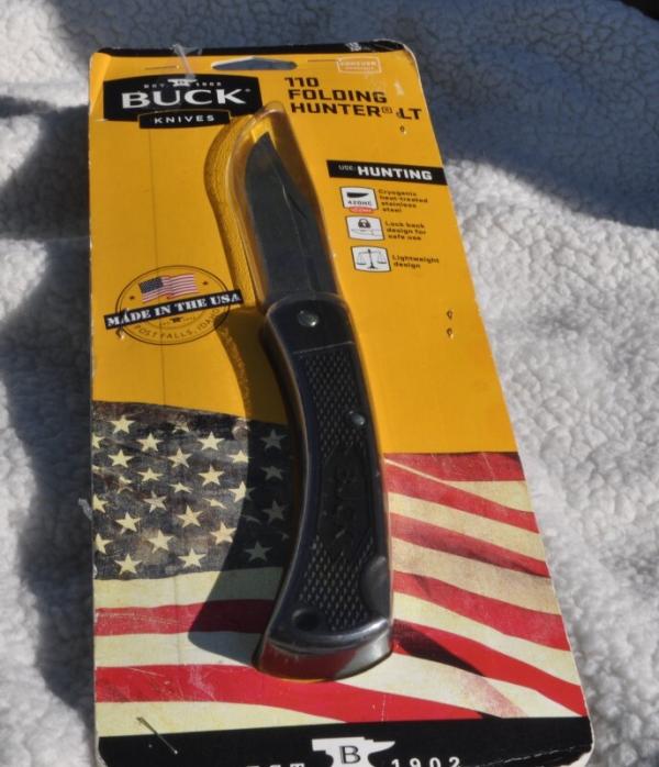 Buck 110 Folding Hunter LT Mint 1991 Factory Packaged With Sheath 420 HC Factory Lifetime Warranty Buck 110 Folding Hunter LT Mint 1991 Factory Packaged With Sheath 420 HC Factory Lifetime Warranty