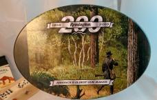 Remington 200th Anniversary "TRAPPER KNIFE" MINT in Beautiful Tin Display