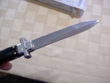 A. G. A. Campolin Maniago, Italy Maltese Cross Bayonet 9 Incher Lockback W/Brazilian Horn UNUSED!