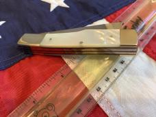 Fight'n Rooster (Heavy Duty) 3 & 1/2+" Gunstock Razor w/ Flashy Mother of Pearl Handles