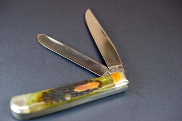 1992 Case Classic Case Brothers Gowanda NY 6254 Green / Olive Bone Trapper – 1 of 100