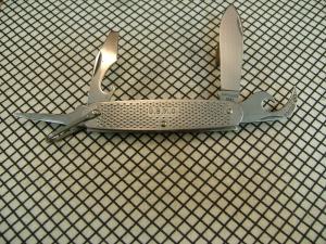 CAMILLUS U.S.A. MADE VINTAGE 1994 U.S.M.C. MILITARY MULTI-PURPOSE FOUR BLADES SURVIVAL POCKET KNIFE