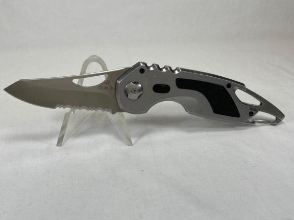 GERBER USA GB000169 AO F.A.S.T. 3.0 Assisted Safety Lock w/ Carabiner GERBER USA GB000169 AO F.A.S.T. 3.0 Assisted Safety Lock w/ Carabiner