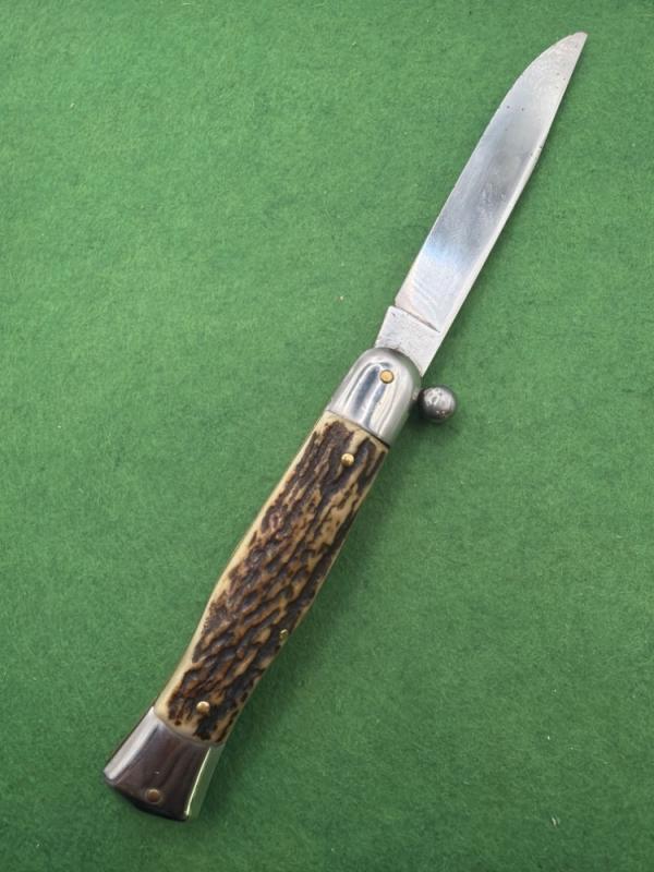 8.5” Locking Rapid Mechanical Opening Knife 8.5” Locking Rapid Mechanical Opening Knife
