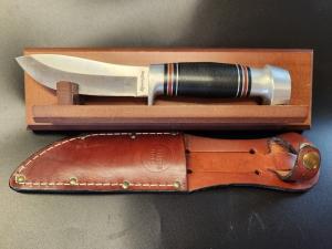 Remington Fixed Blade with sheath and display stand 