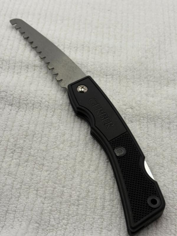 Gerber Made In USA Folding Camp / Hunting Saw Lockback Gerber Made In USA Folding Camp / Hunting Saw Lockback
