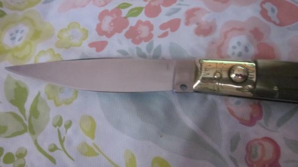 Vintage BO/BC Italian Indiana Pattada defect in horn