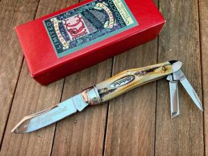 Robeson Mastercraft by Queen Humpback Whittler Stag 