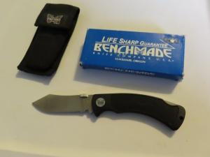 BENCHMADE MONARCH 507 FOLDING SKINNER WITH THUMBSTUD WITH BOX AND SHEATH 