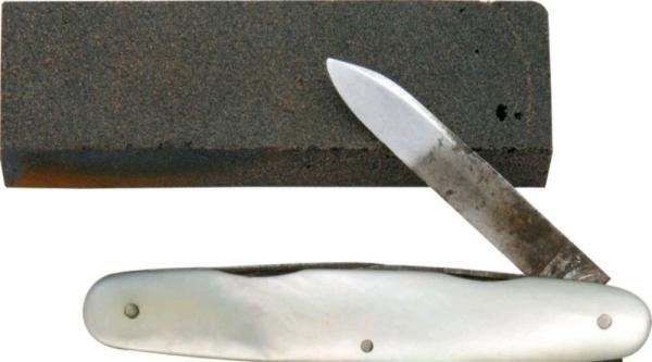 Super Eraser Cleans Rust Tarnish Blemishes From Knives Tools & More Super Eraser Cleans Rust Tarnish Blemishes From Knives Tools & More