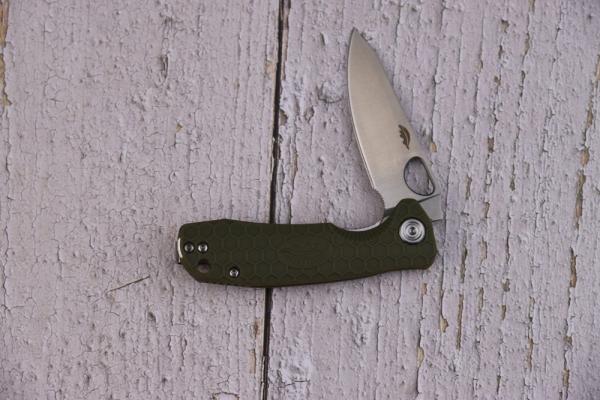 Honey Badger HB1310 Small Flipper Knife 2.81" Satin Leaf Blade, Green FRN Handles, Liner Lock Honey Badger HB1310 Small Flipper Knife 2.81" Satin Leaf Blade, Green FRN Handles, Liner Lock
