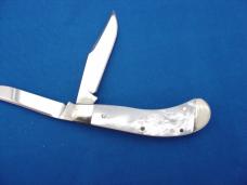 Case XX 2005 Pearl Saddle Horn Knife 1st. Run