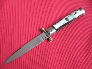 Vintage 1960s Italian HORN Swing Guard STILETTO Switchblade