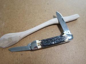 VTG QUEEN Steel 1973 - 1975 Canoe 2 Blade Knife 64 Indian Etch in Canoe 