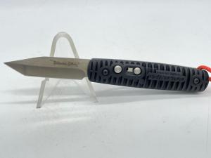 COLONIAL KNIFE CO COL105 Blackie Collins Oxygen Tank Key Automatic