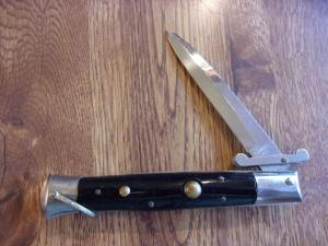 Minty unstamped 8-1/2 Rizzuto style knife
