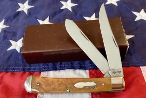 1997 Case xx Kinfolks Trapper w/ yellow/brown Handles NOS in replacement box