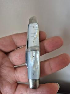 3 3/8" I*XL George Wostenholm 2-Blade Pen Knife, Made in Sheffield ,Cigar band Pearl Scales