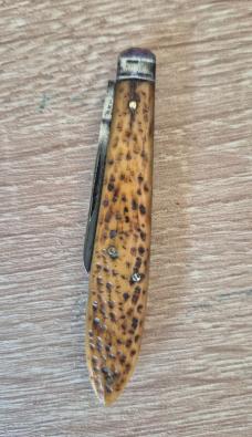 3 1/8" Vintage Hibbard Spencer Bartlett & Co. Quill Cutting Knife, Jigged Bone Scales 