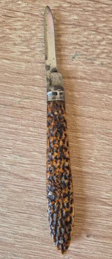 3 1/8" Vintage Hibbard Spencer Bartlett & Co. Quill Cutting Knife, Jigged Bone Scales 