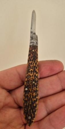 3 1/8" Vintage Hibbard Spencer Bartlett & Co. Quill Cutting Knife, Jigged Bone Scales 