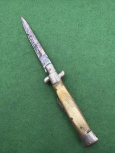 7” Hoffritz NY Stamped Manual Humpback Stiletto