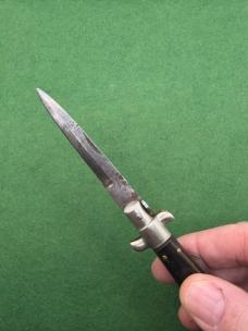 7” Hoffritz NY Stamped Manual Humpback Stiletto