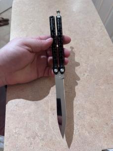 Piranha Swinger Balisong