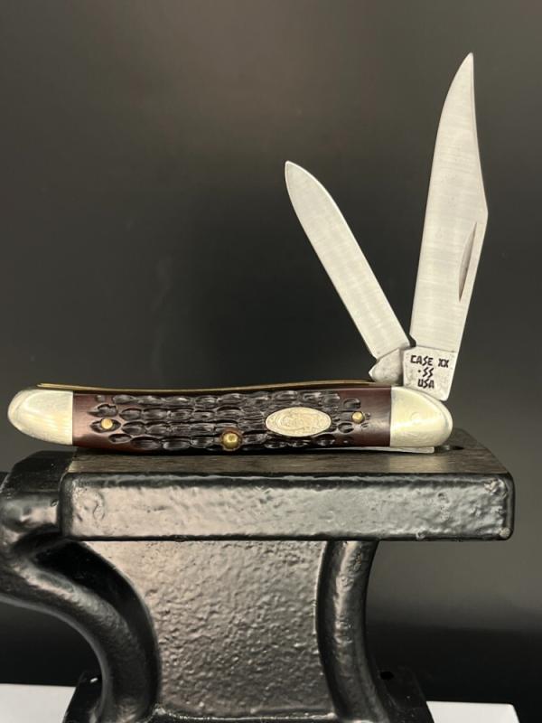 Beautiful Case Medium Jack Knife 62087 Jigged Brown Delrin - 1990s