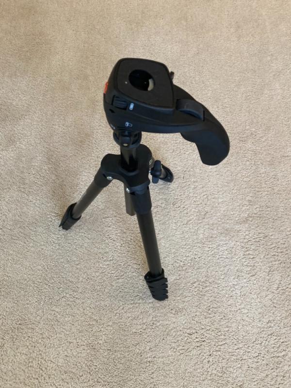 MANFROTTO Compact Action Aluminum Alloy TRIPOD with Pistol Grip Head - Like New MANFROTTO Compact Action Aluminum Alloy TRIPOD with Pistol Grip Head - Like New