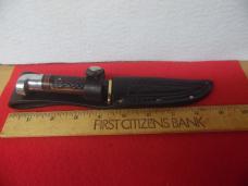 VINTAGE WESTERN USA 640 PRE OWNED HUNTING KNIFE WITH LEATHER SHEATH & JIGGED HANDLE NEAR MINT