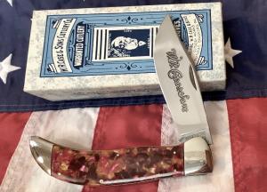 Case xx Case Classic Large Clasp Knife 004 of 130 w Rare Cherry Chip Handles mdl 71072 -NOS