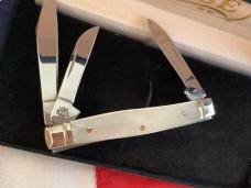 2008 Case xx Tiny Stockman (Mdl# 8333 SS) with Flashy Mother of Pearl Handles -NOS in claim shell