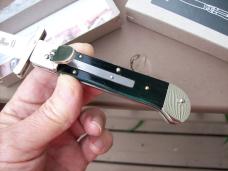 Hubertus Guardian Knife Solingen, Germany Very Rare Green Bone Swing Guard UNUSED W/Box