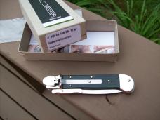 Hubertus Guardian Knife Solingen, Germany Very Rare Green Bone Swing Guard UNUSED W/Box
