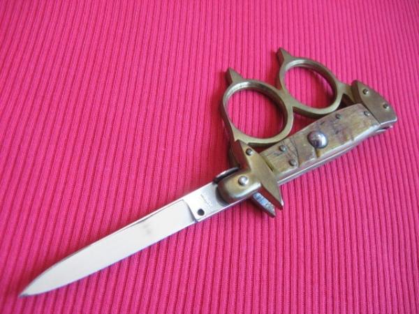Unique EASTCOASTSNIPER Small Brass Knuckle Switchblade Knife