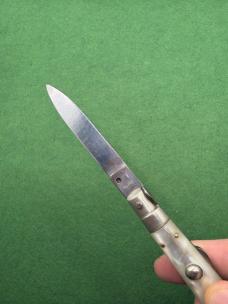 Pearl Humpback 7”