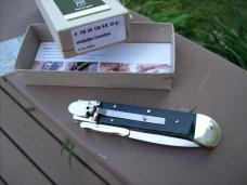 Hubertus Guardian Knife Solingen, Germany Very Rare Green Bone Swing Guard UNUSED W/Box