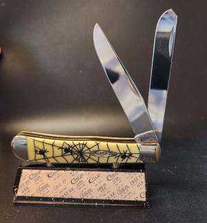 2013 Case Spider Web Trapper in Clam Shell