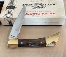 Case XX 1981 vintage Sharktooth P197 9 dot in near mint condition 