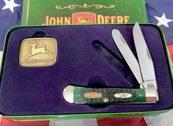 2000 Case xx John Deere Trapper w/ Dark Green Bone Handles (mdl# 6254 SS) NOS in orig Tin 2000 Case xx John Deere Trapper w/ Dark Green Bone Handles (mdl# 6254 SS) NOS in orig Tin