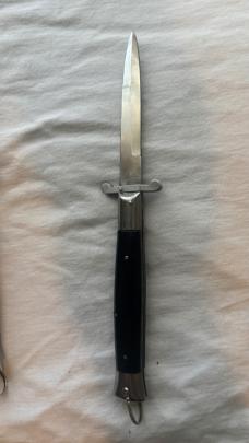 Lot of Hubertus, RIZZUTO, A.G.A., AKC, Virginia inox, Golden Dragon,