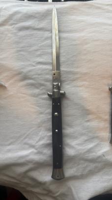 Lot of Hubertus, RIZZUTO, A.G.A., AKC, Virginia inox, Golden Dragon,