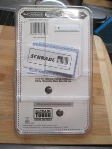 NEW NIP VTG Schrade Uncle Henry 897UH 3 Blade Knife w/ Bonus Collector's Pin