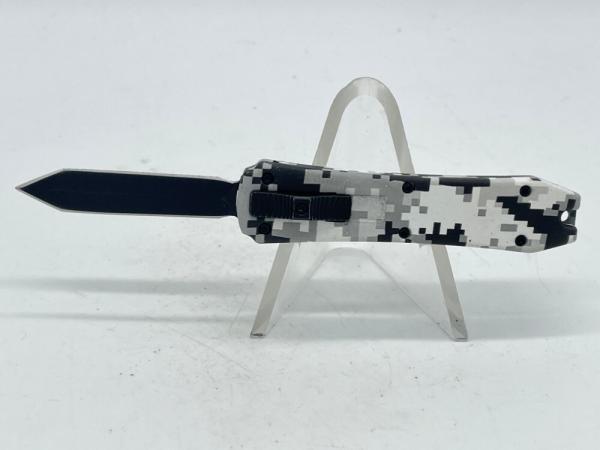 Mini White Digi Camo OTF Automatic Mini White Digi Camo OTF Automatic