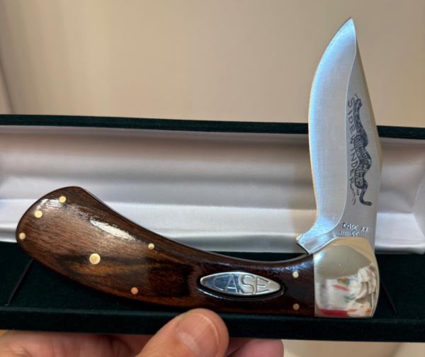 1991 Case XX Sidewinder w/ beautiful Pakkawood handles. Absolutely gorgeous knife in mint condition! 1991 Case XX Sidewinder w/ beautiful Pakkawood handles. Absolutely gorgeous knife in mint condition!