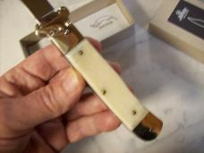Hubertus Knife Shellpuller Patronenzieher Large Size 11 White Smooth Bone UNUSED NIB.